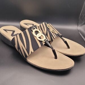 Anne Klein Sport AKKLARISE Women's Thong Sandals Black Tan & Gold Zebra 10M